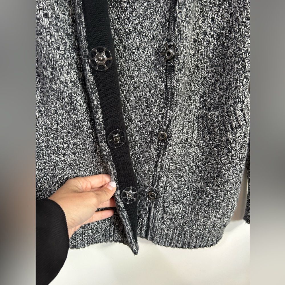 Lululemon Black and white Buttoned Cardigan - Picture 6 of 12